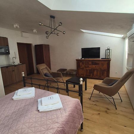 Aparthotel Miodowa 25 Krakow Ngoại thất bức ảnh
