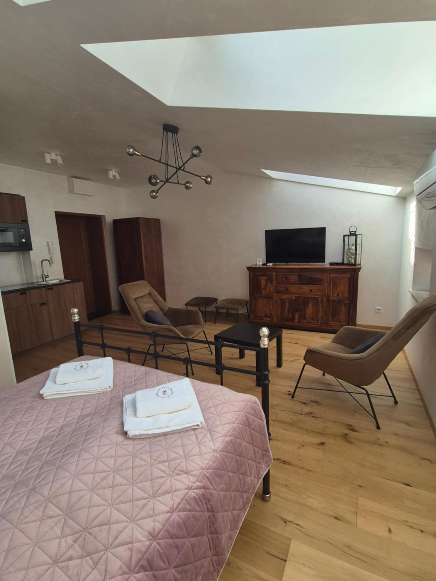 Aparthotel Miodowa 25 Krakow Ngoại thất bức ảnh