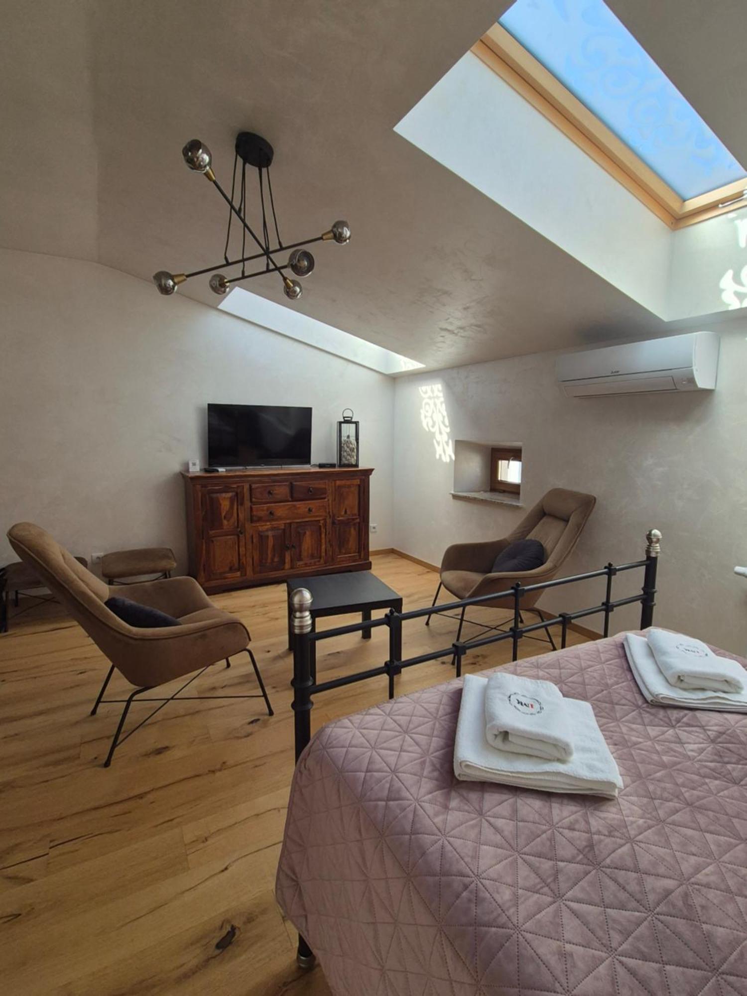 Aparthotel Miodowa 25 Krakow Ngoại thất bức ảnh