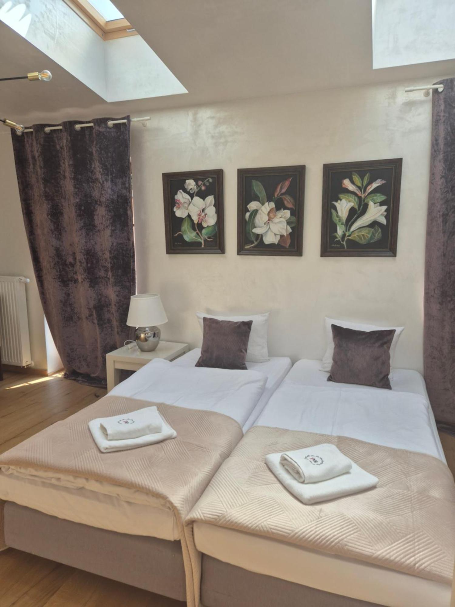 Aparthotel Miodowa 25 Krakow Ngoại thất bức ảnh