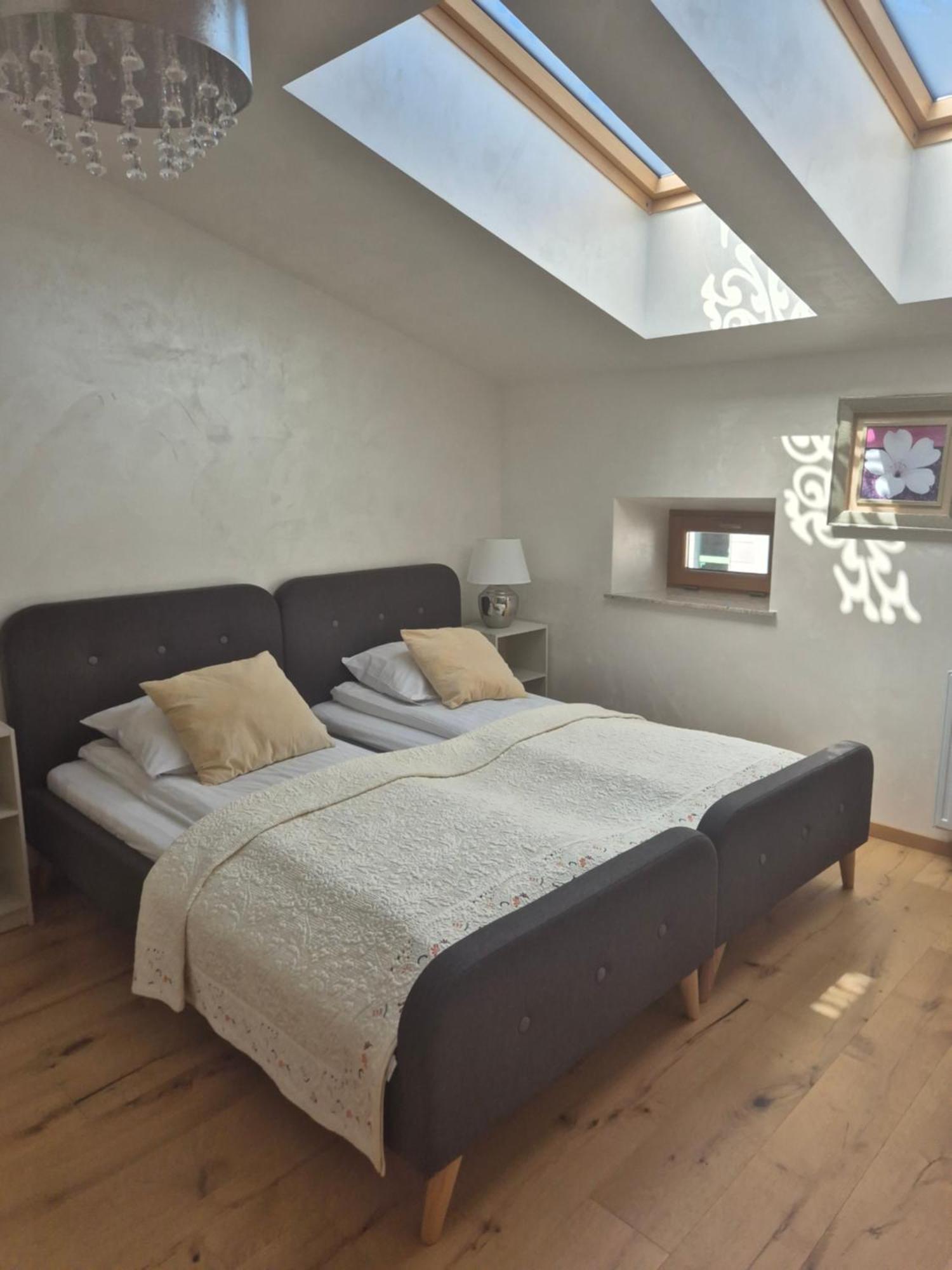 Aparthotel Miodowa 25 Krakow Ngoại thất bức ảnh